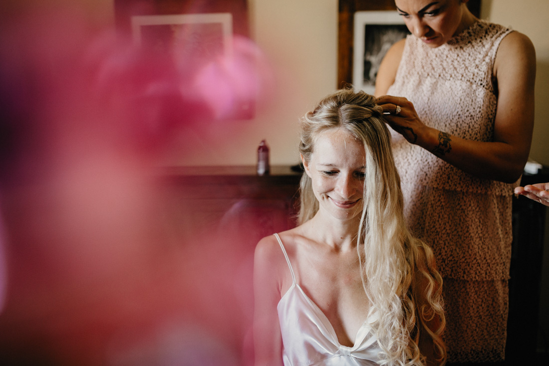 WEDDING PHOTOGRAPHER